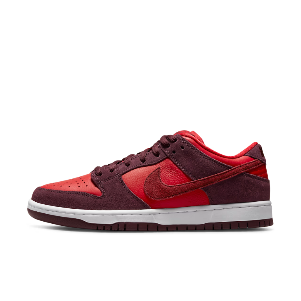 SB Dunk Low 'Cherry'