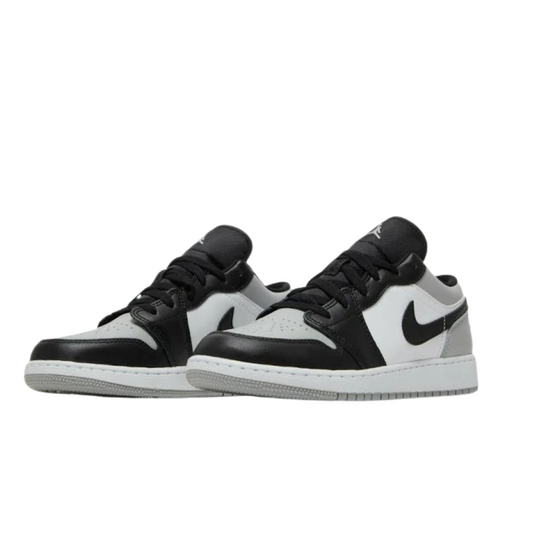 Air Jordan 1 Low 'Light Smoke Grey' / Shadow toe