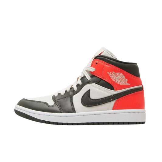 Wmns Air Jordan 1 Mid SE 'Newsprint'