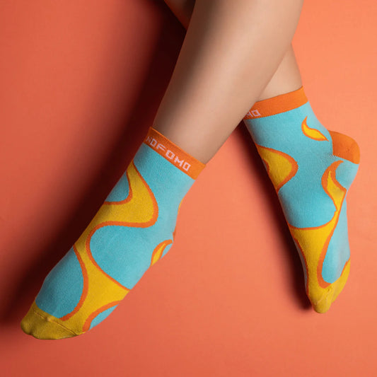 FLAMING HOT FEETOS DESIGN SOCKS