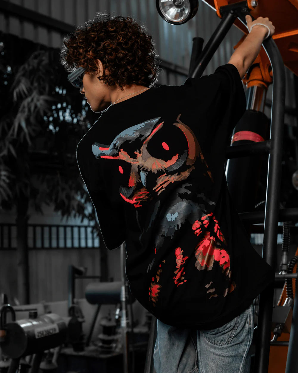 NIGHT WATCH TEE