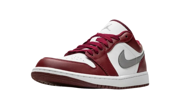 Air Jordan 1 Low 'Bordeaux' - Image 4