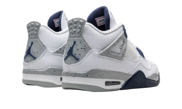 Air Jordan 4 'Midnight Navy' - Image 3