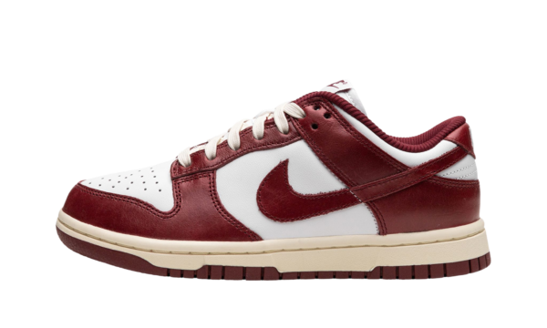 WMNS Nike Dunk Low Vintage 'Team Red'