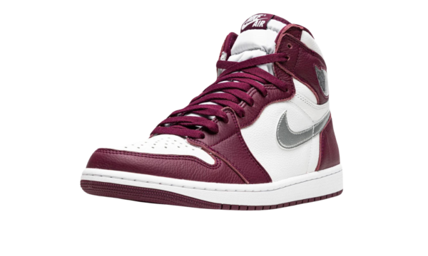 Air Jordan 1 Retro High OG 'Bordeaux' - Image 4