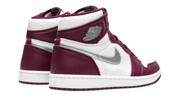 Air Jordan 1 Retro High OG 'Bordeaux' - Image 3