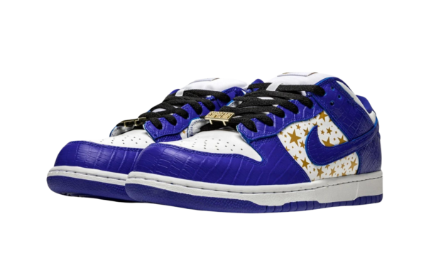 Supreme x Dunk Low OG SB QS 'Hyper Royal' - Image 3