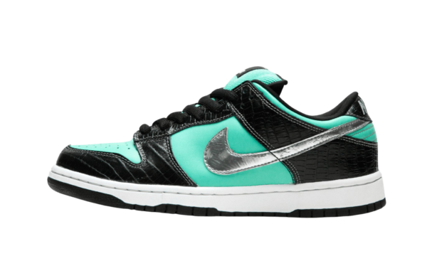 Nike SB Dunk Low Diamond Supply Co. Tiffany