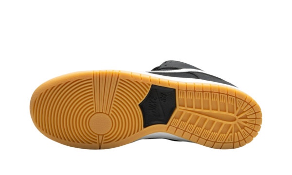 SB Dunk Low Black/Gum sole - Image 5