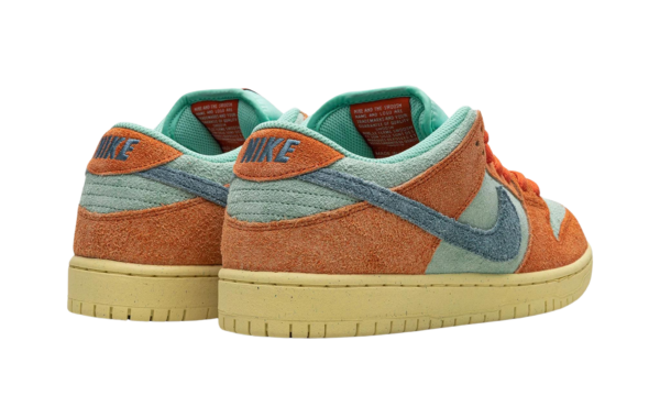 Nike SB Dunk Low Orange Emerald Rise - Image 3