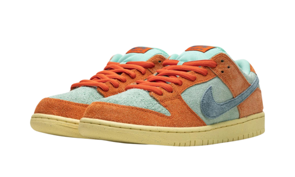 Nike SB Dunk Low Orange Emerald Rise - Image 2