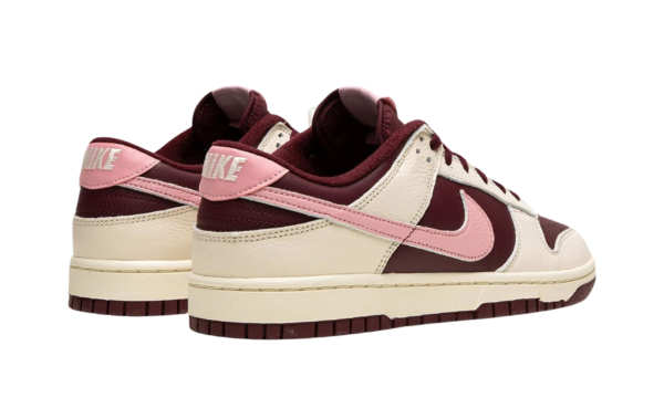 Nike Dunk Low 'Valentine - Image 3