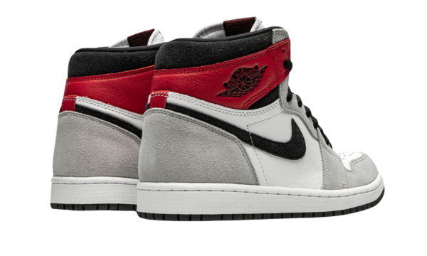 Air Jordan 1 Retro High OG 'Smoke Grey - Image 3