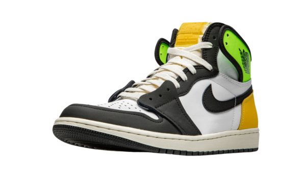 Air Jordan 1 Retro High OG 'Volt Gold' - Image 4