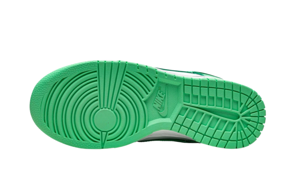 Wmns Dunk Low 'Green Glow' - Image 4