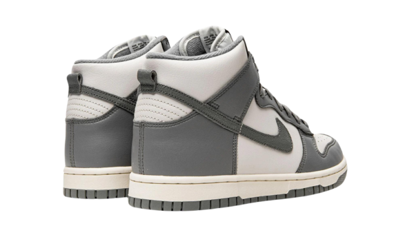 Dunk High SE GS 'Light Bone Tumbled Grey' - Image 4