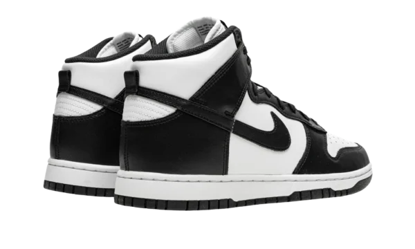 Wmns Dunk High 'Panda' - Image 2