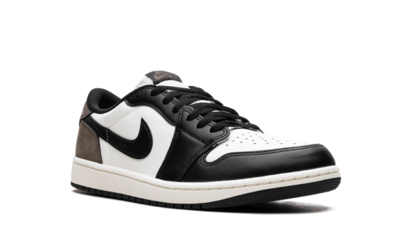 Air Jordan 1 Retro Low OG Mocha - Image 2