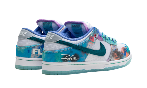 Futura X Nike SB Dunk Low 'Bleached Aqua' - Image 6